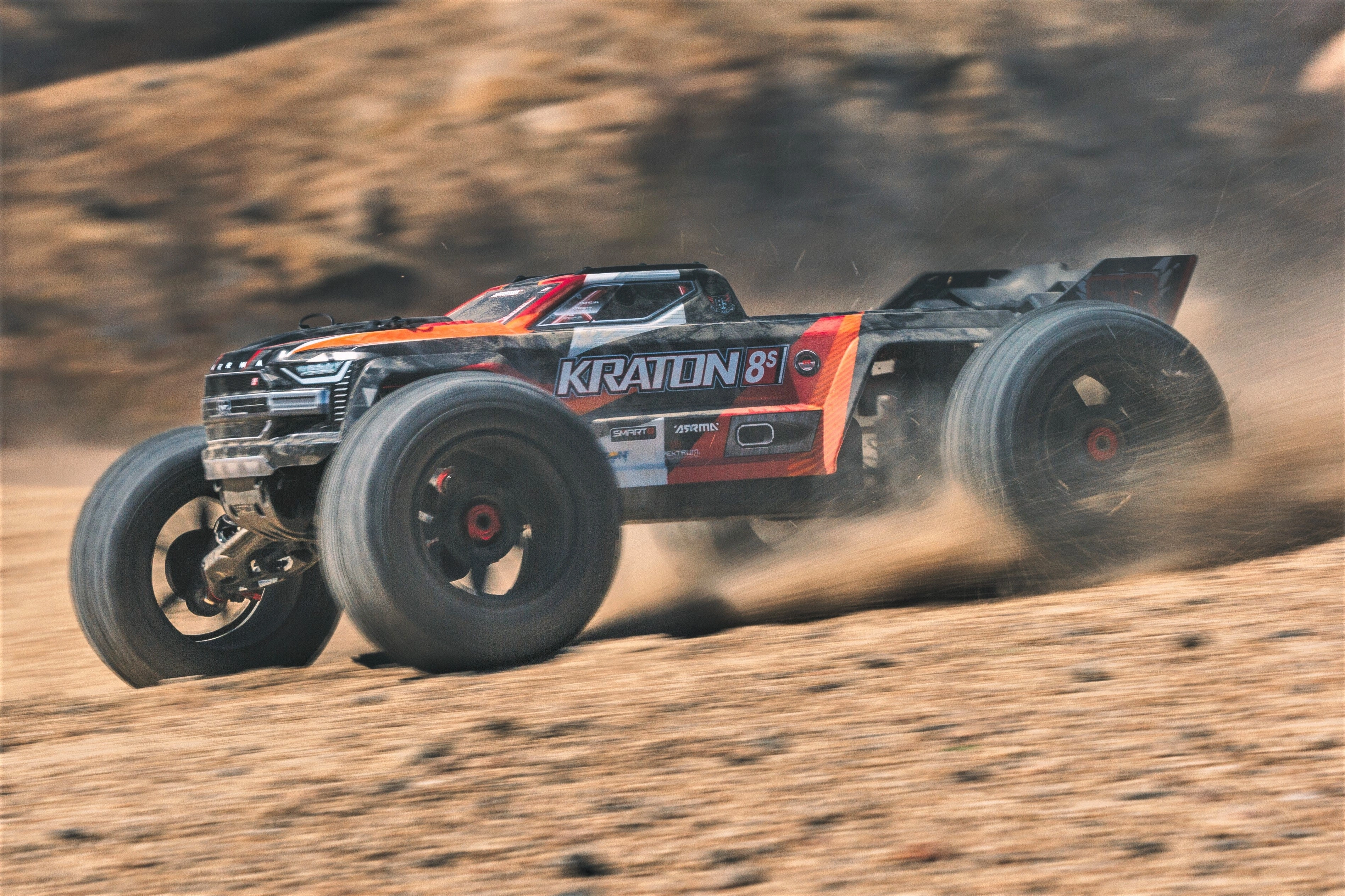 Kraton 8S Unleashed: 1/5 Scale BLX Beast Ready to Rage! Monster Truck Mayhem Awaits!